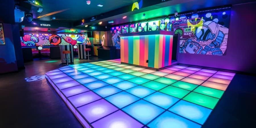 Popworld Lincoln (p)