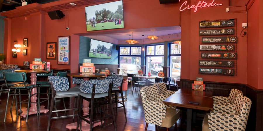 Interior of Temperance Fulham (p)