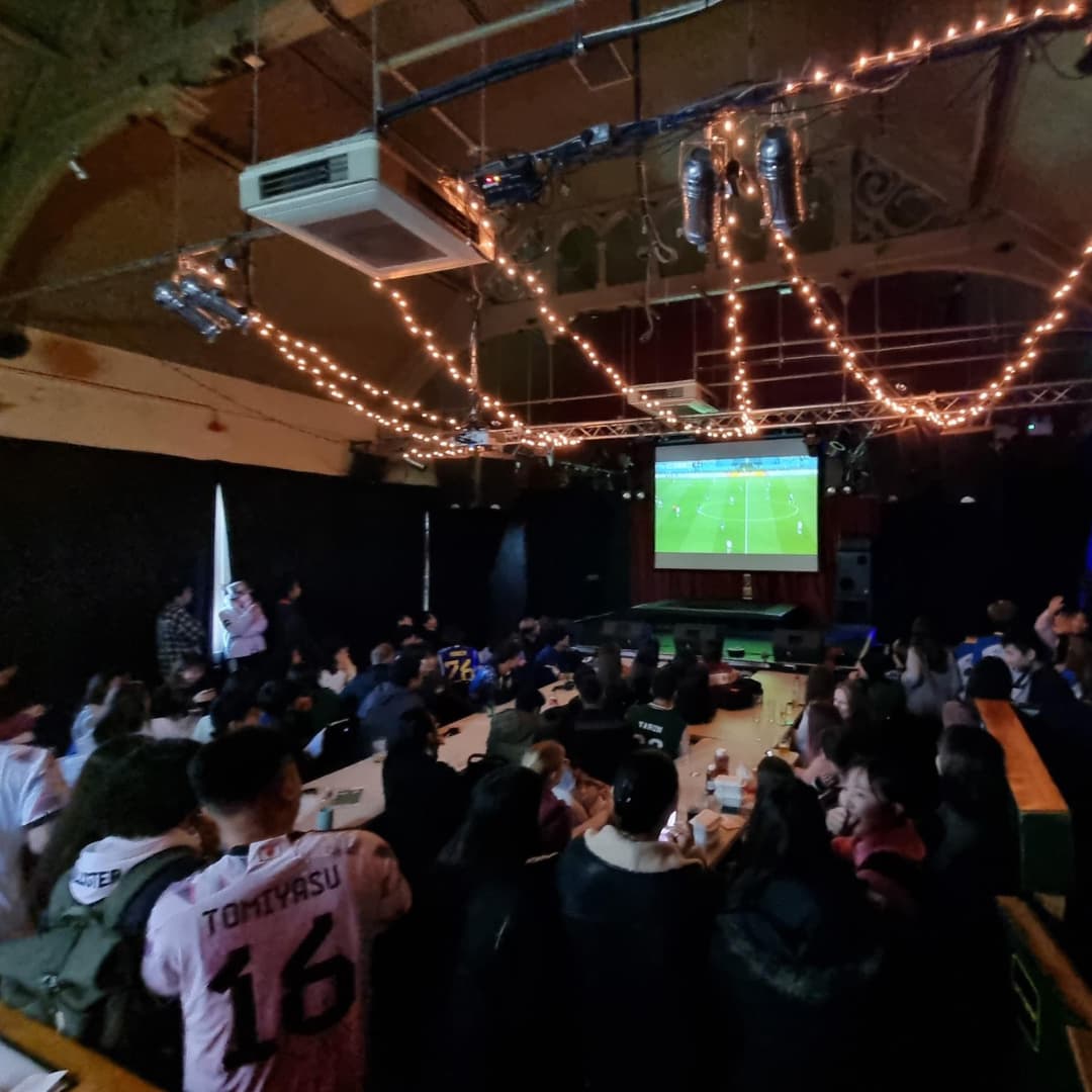 Private Hire in Leeds - Lending Room