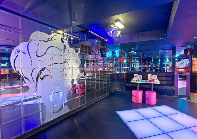 Dancefloor at Popworld Watling Street (p)