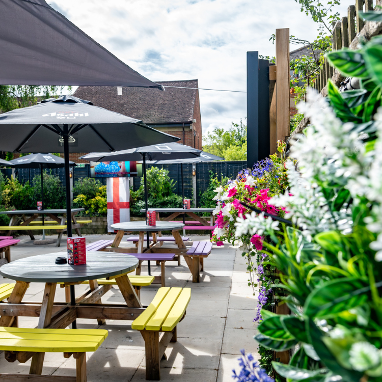 Photo of beer garden at Cross Keys Inn Wootton Bassett (p) Photo of beer garden at Cross Keys Inn Wootton Bassett (p)