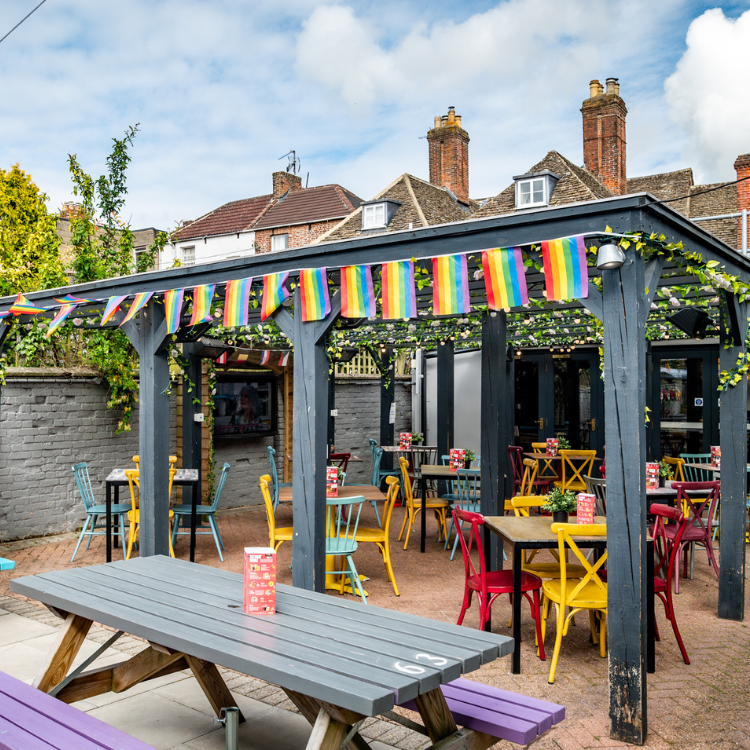 Photo of beer garden at Cross Keys Inn Wootton Bassett (p) Photo of beer garden at Cross Keys Inn Wootton Bassett (p)