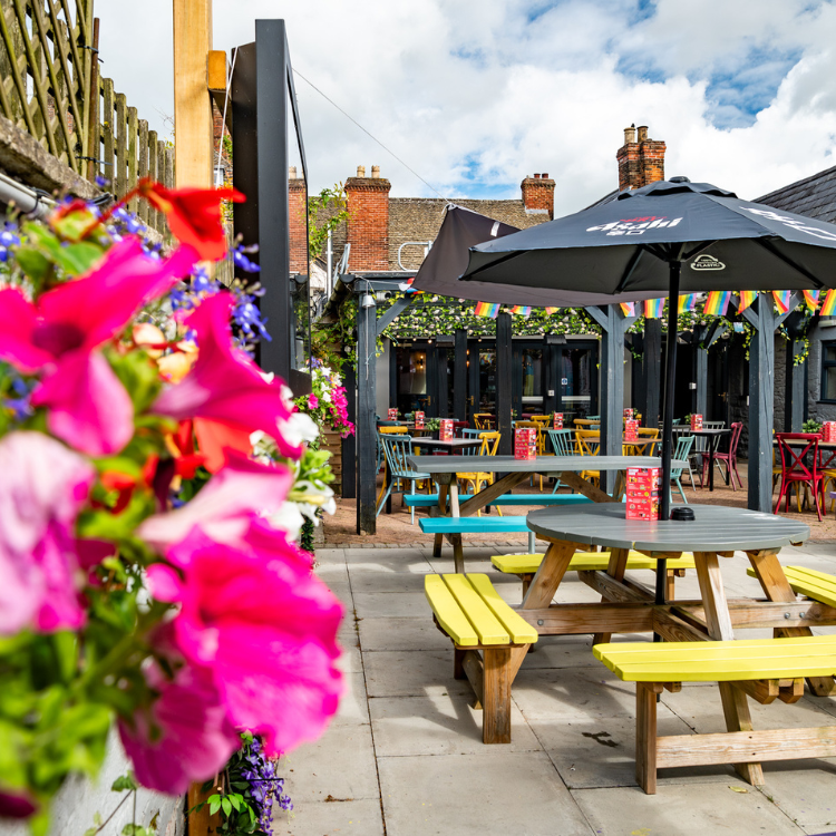 Photo of beer garden at Cross Keys Inn Wootton Bassett (p) Photo of beer garden at Cross Keys Inn Wootton Bassett (p)